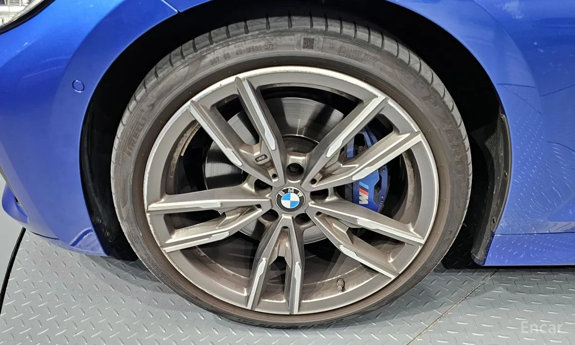 Photo 5 - BMW 3 Series