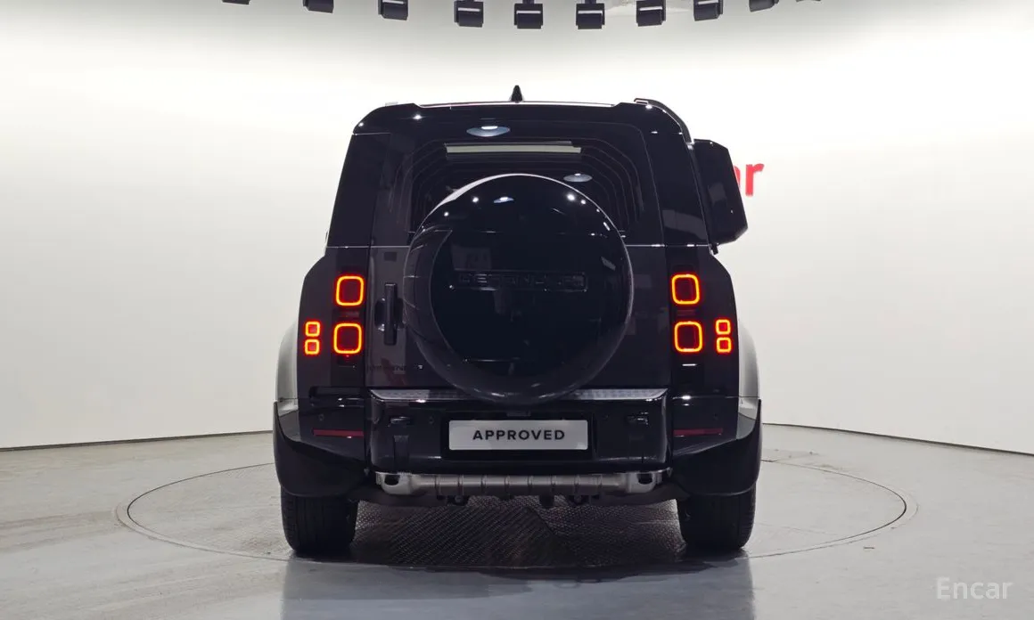 Фото 7 - Land Rover Defender