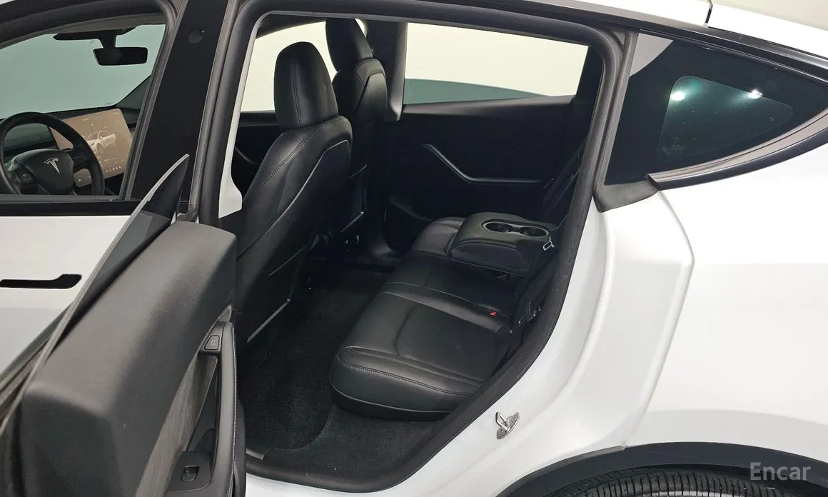 Фото 11 - Tesla Model Y