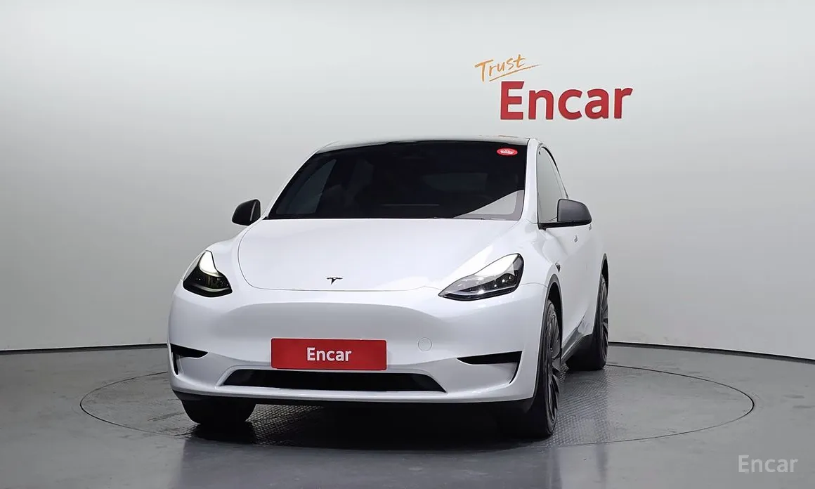 Фото 3 - Tesla Model Y