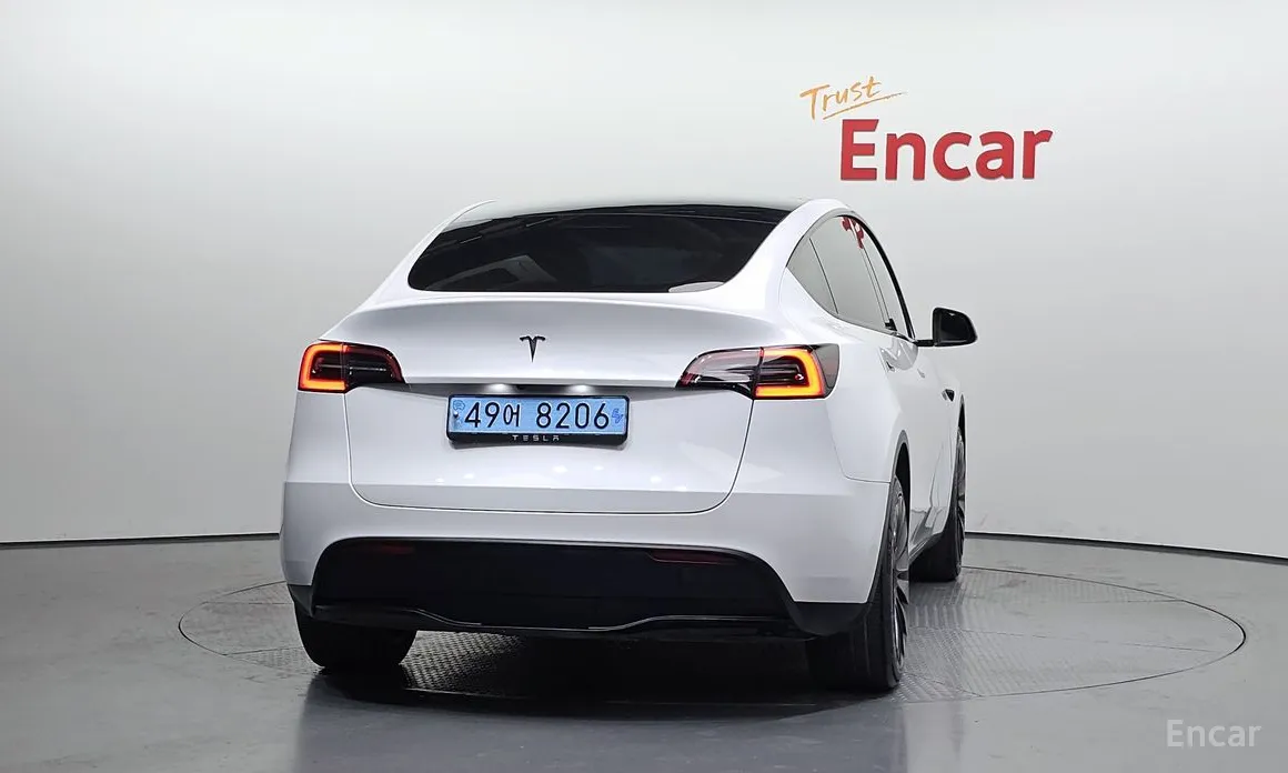 Фото 4 - Tesla Model Y