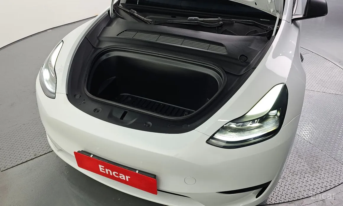 Фото 6 - Tesla Model Y