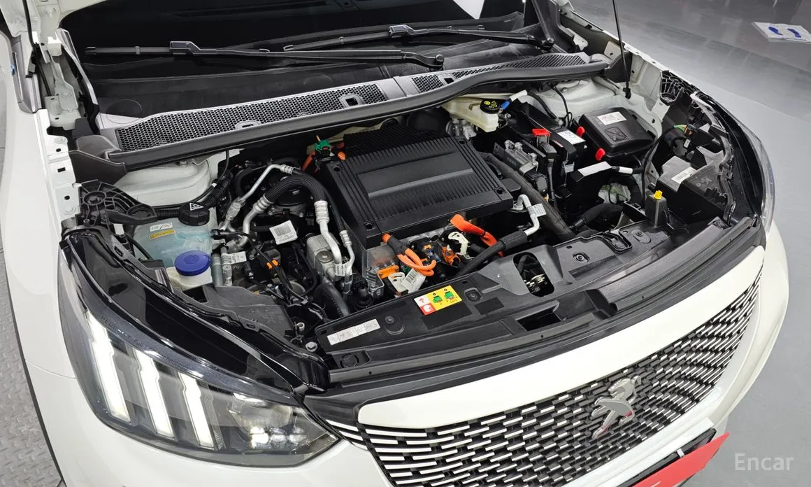 Фото 6 - Peugeot 2008