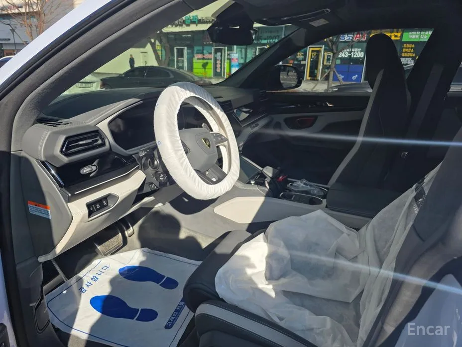 Фото 6 - Lamborghini Urus