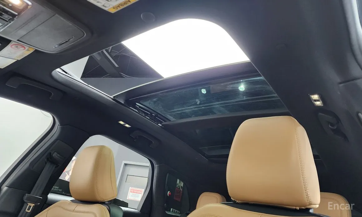 Фото 18 - Lincoln Corsair