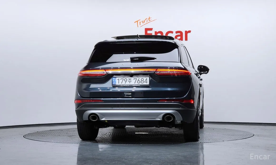 Фото 4 - Lincoln Corsair