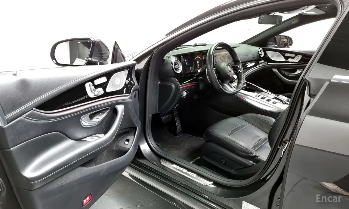 Фото 10 - Mercedes-Benz AMG GT