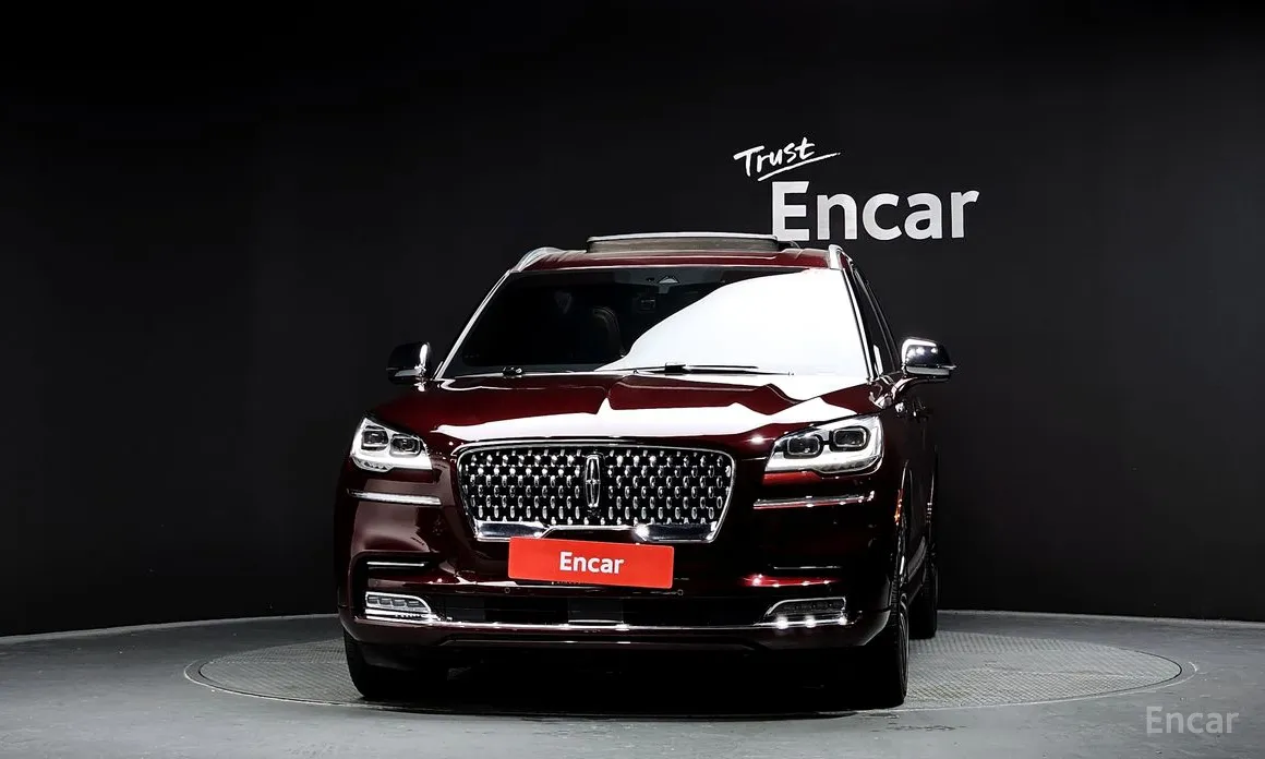 Фото 3 - Lincoln Aviator