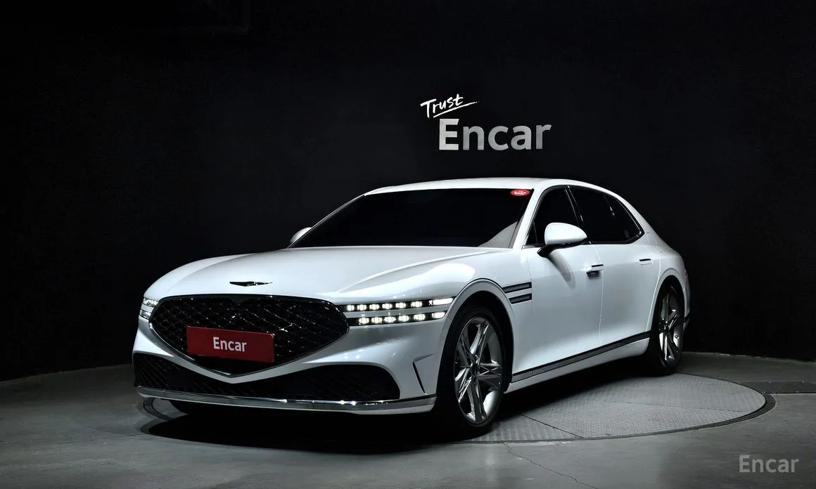 Фото 1 - Genesis G90