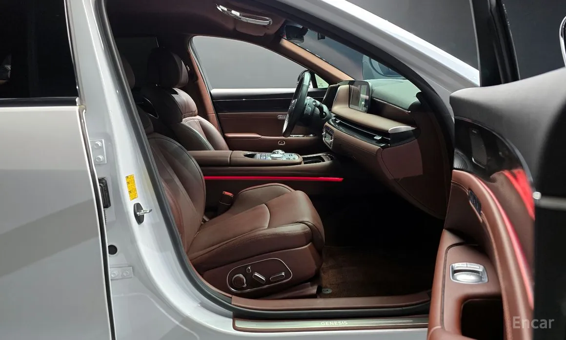 Фото 10 - Genesis G90