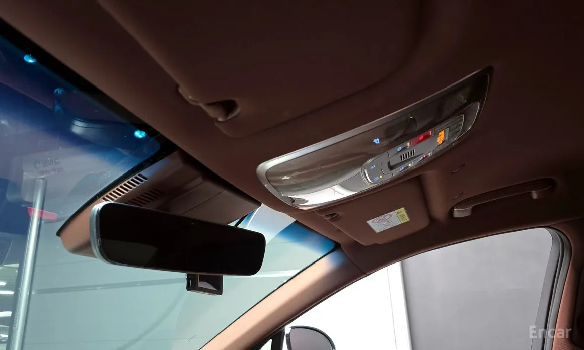 Фото 18 - Genesis G90