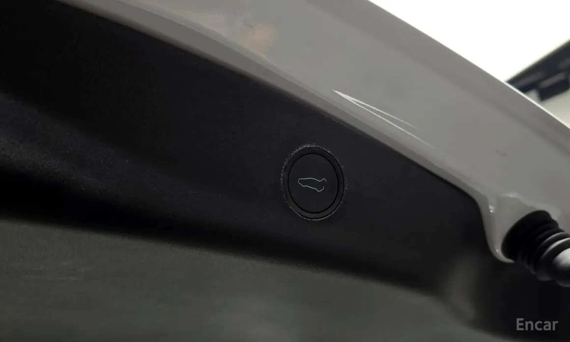 Фото 19 - Tesla Model 3