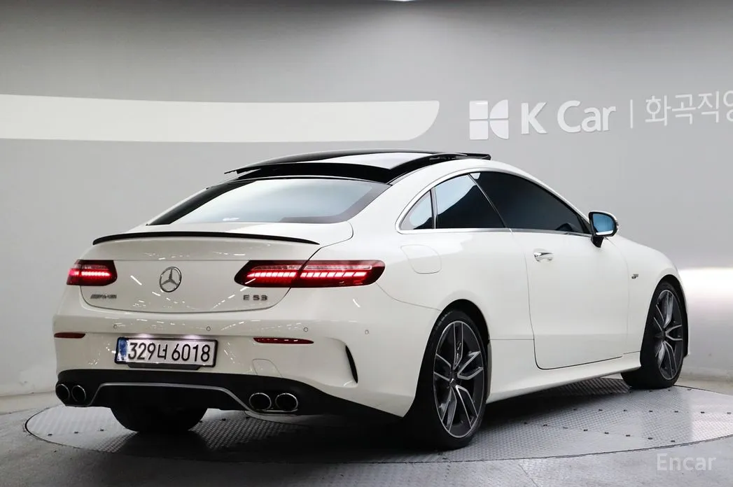 Фото 2 - Mercedes-Benz E-Class