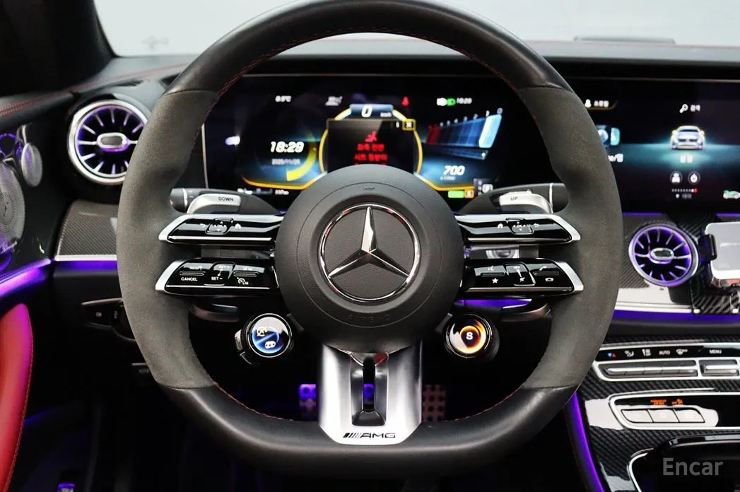 Фото 9 - Mercedes-Benz E-Class