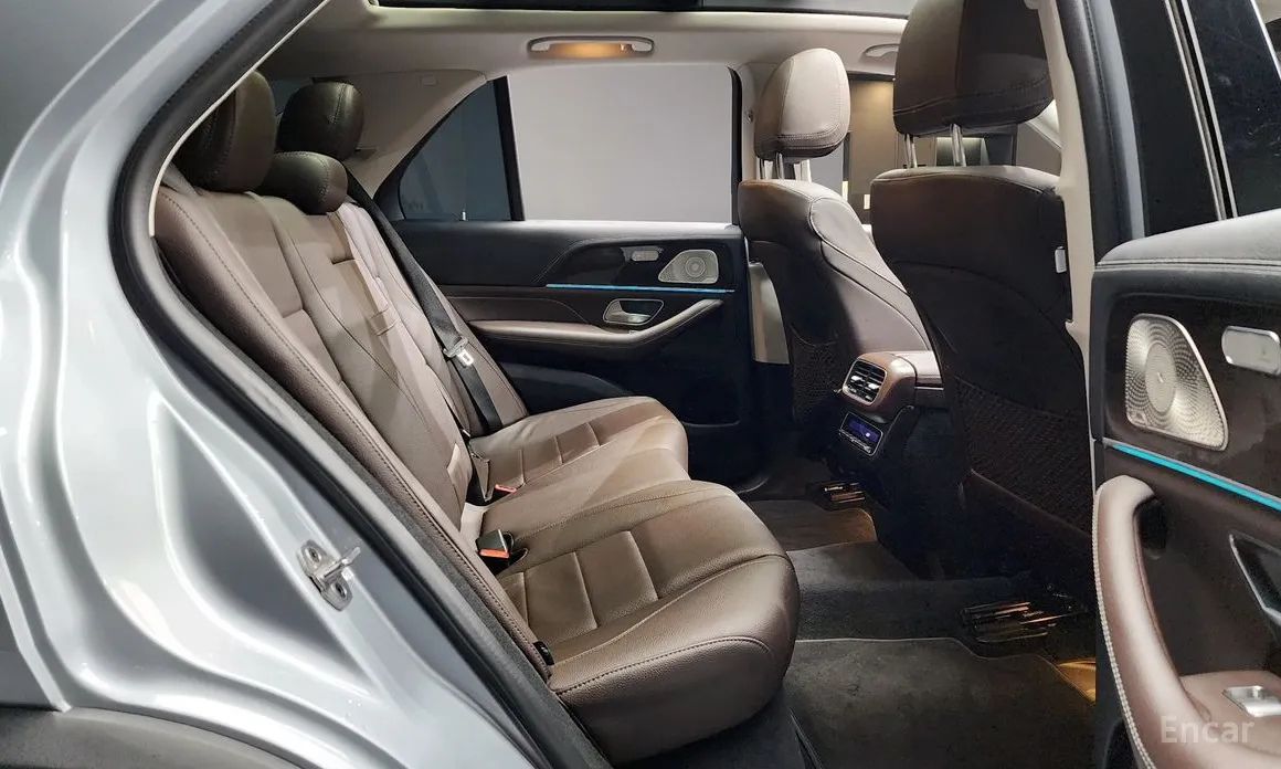 Фото 12 - Mercedes-Benz GLE-Class