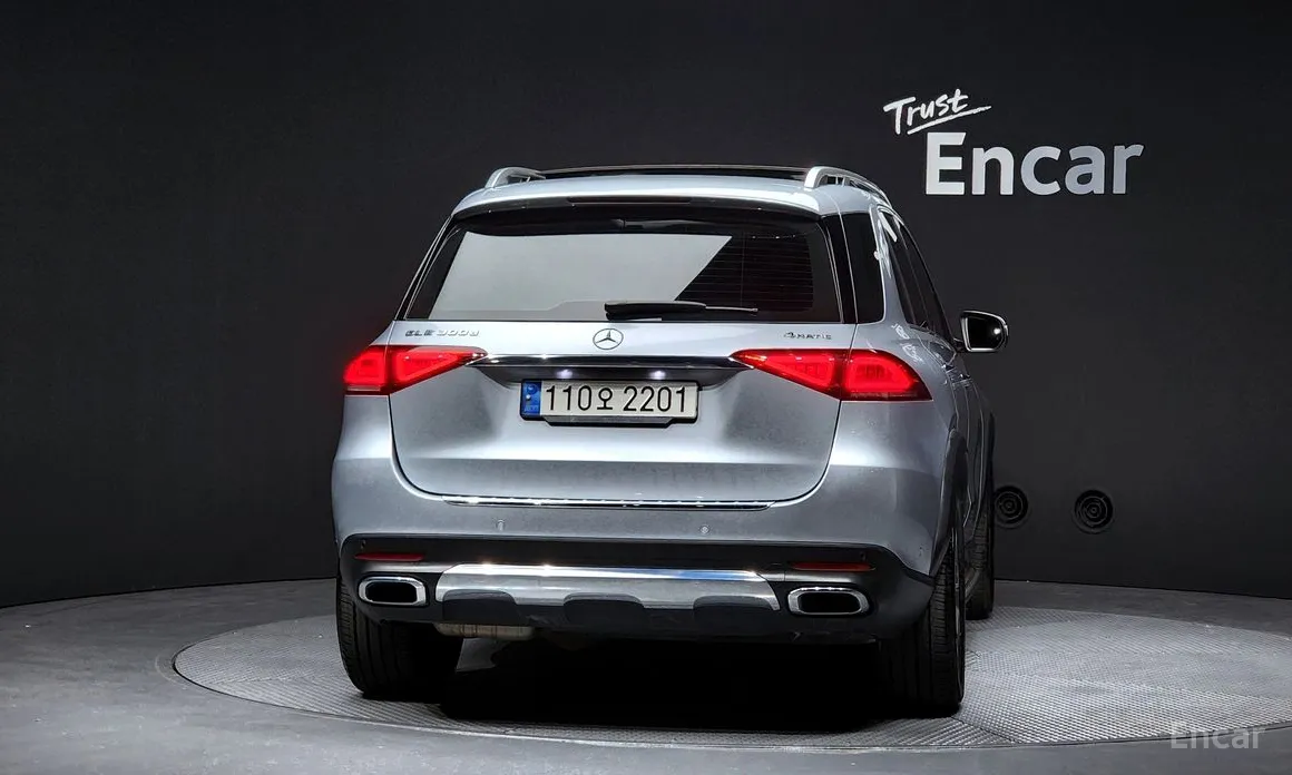 Фото 4 - Mercedes-Benz GLE-Class