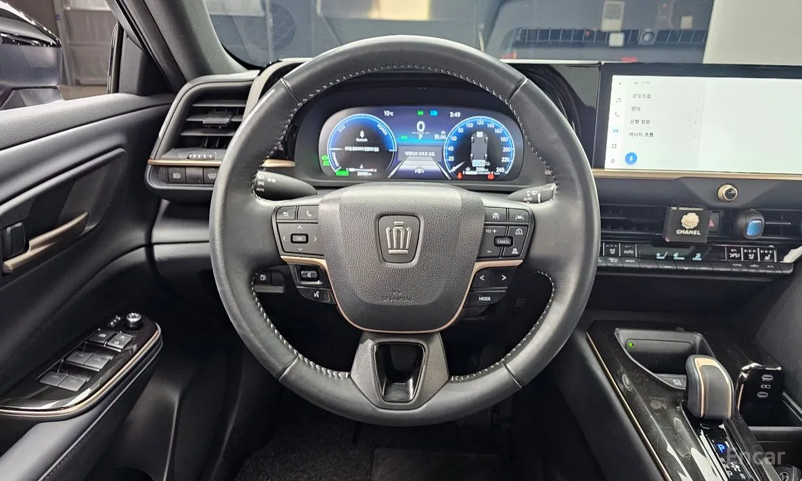 Фото 14 - Toyota Crown