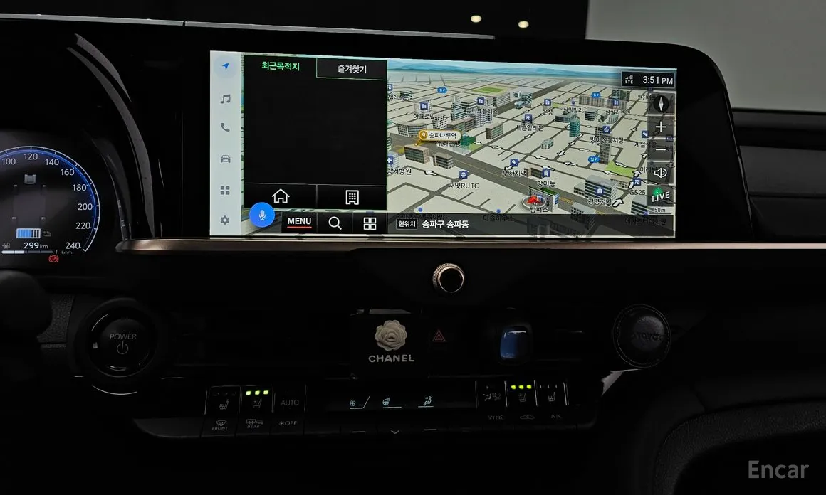 Фото 15 - Toyota Crown