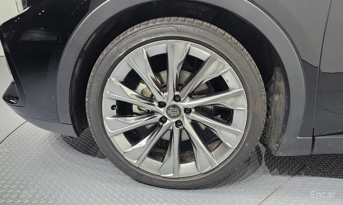 Фото 5 - Toyota Crown