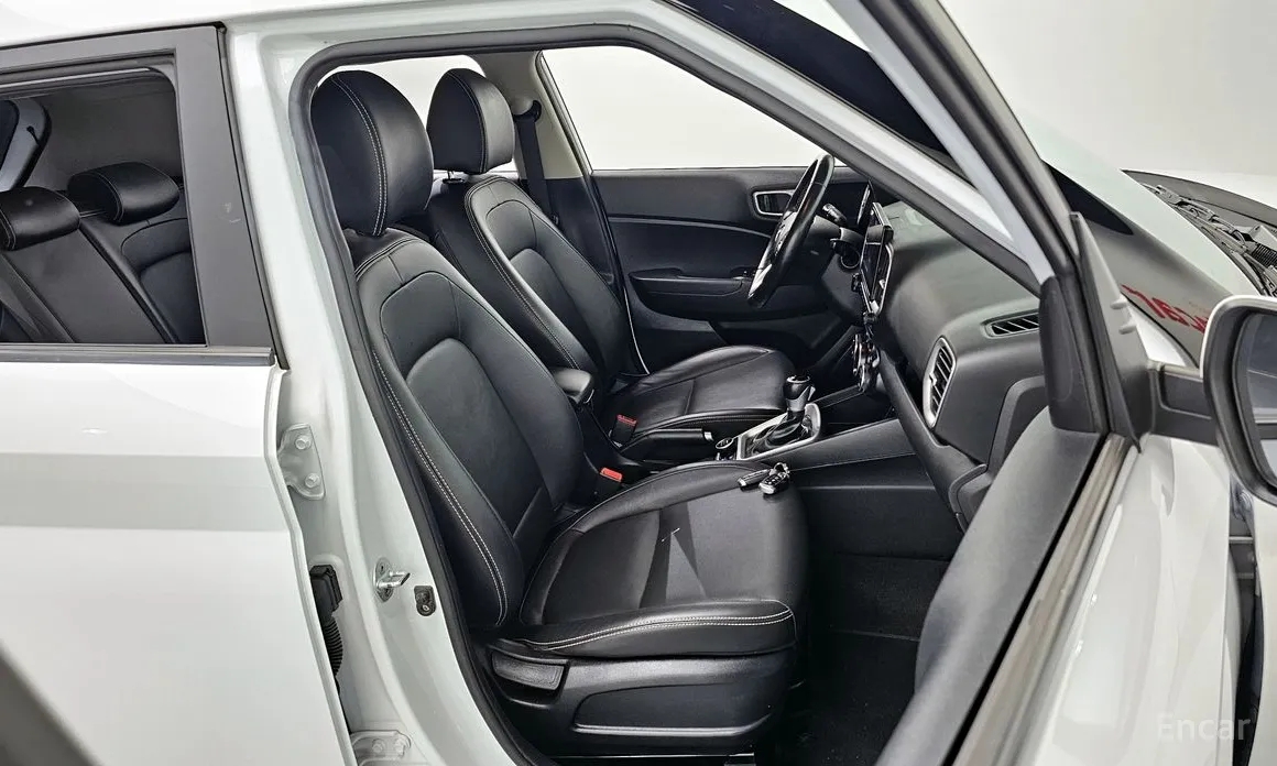 Фото 12 - Hyundai Venue