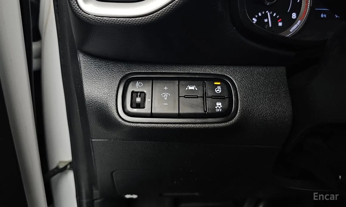 Фото 14 - Hyundai Venue