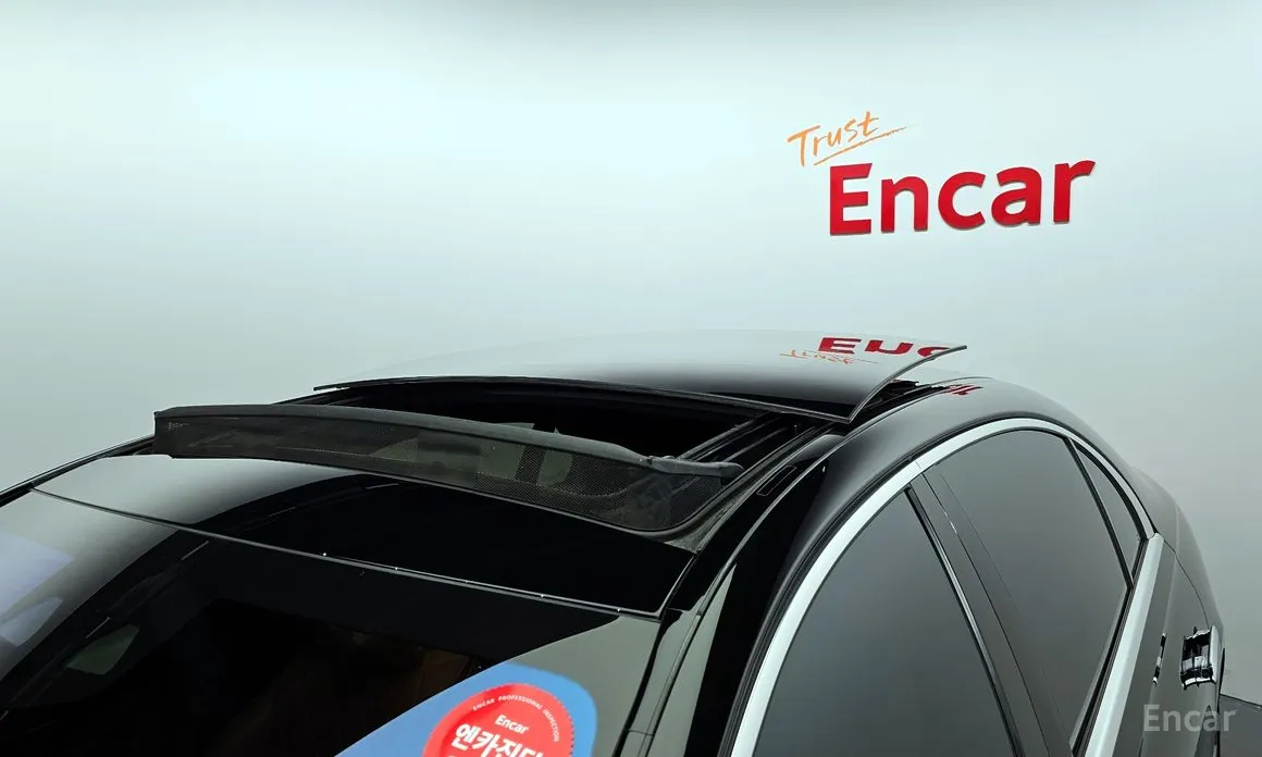 Фото 20 - Mercedes-Benz S-Class