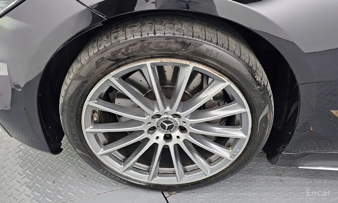 Фото 5 - Mercedes-Benz S-Class