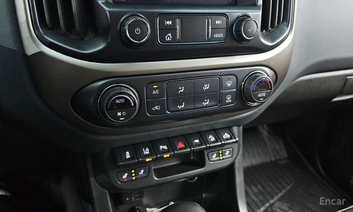 Фото 18 - Chevrolet Colorado