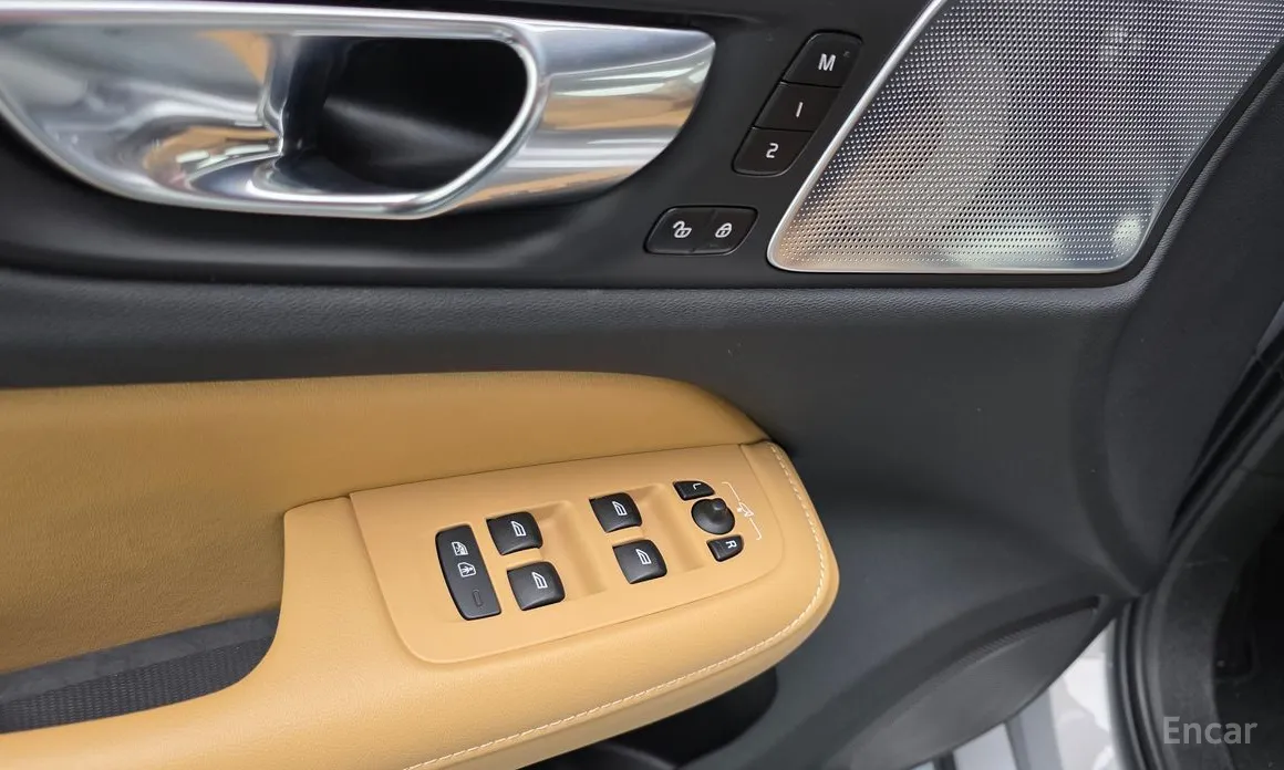 Фото 14 - Volvo S60