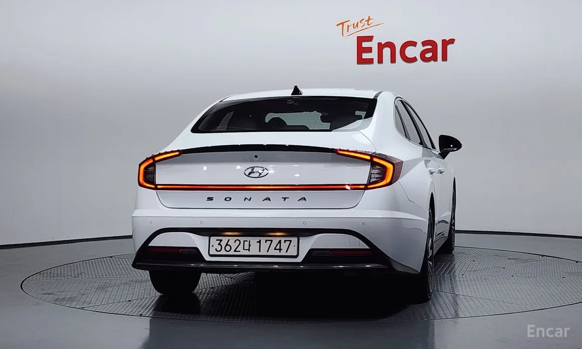 Фото 4 - Hyundai Sonata