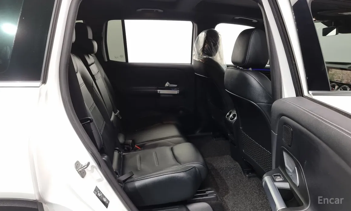 Фото 12 - Mercedes-Benz EQB