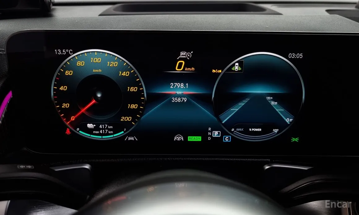 Фото 8 - Mercedes-Benz EQB