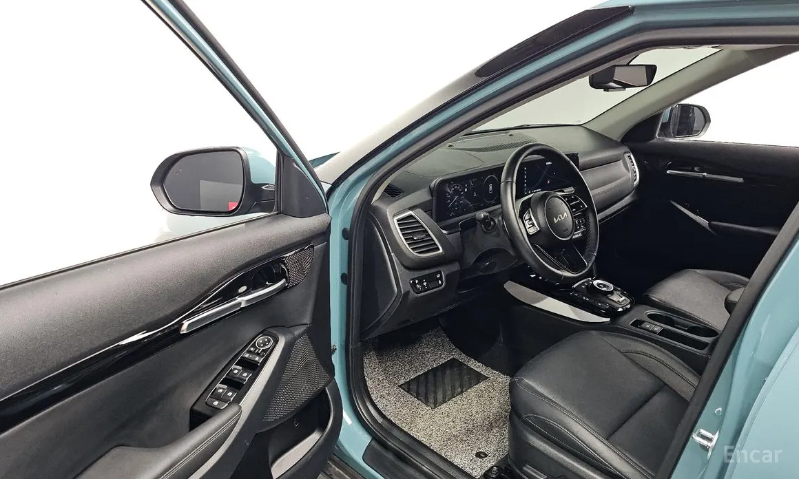 Фото 10 - Kia Seltos