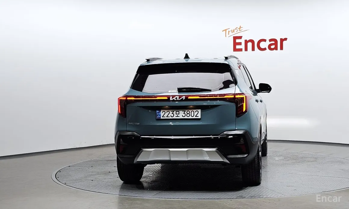 Фото 4 - Kia Seltos