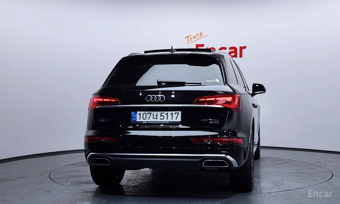 Фото 4 - Audi Q5