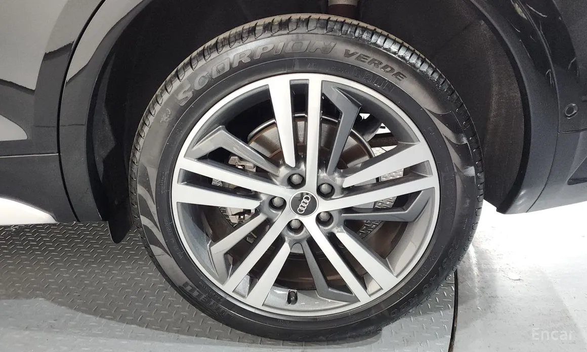 Фото 5 - Audi Q5