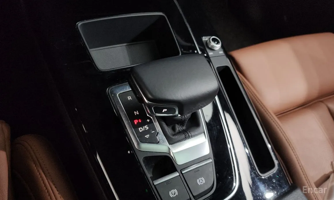 Фото 9 - Audi Q5