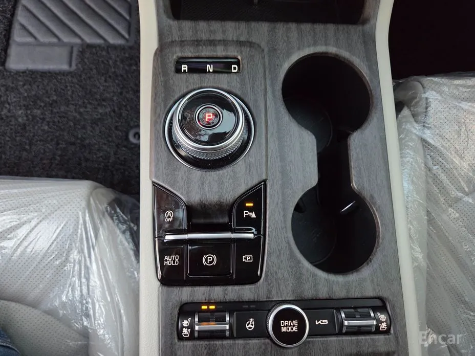 Фото 12 - Kia K5