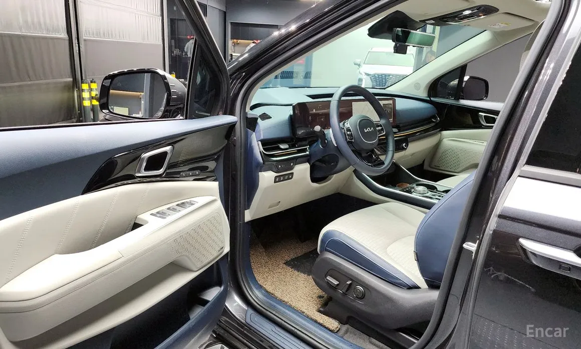 Фото 10 - Kia Carnival