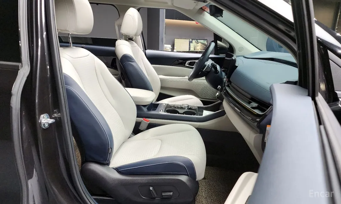 Фото 11 - Kia Carnival