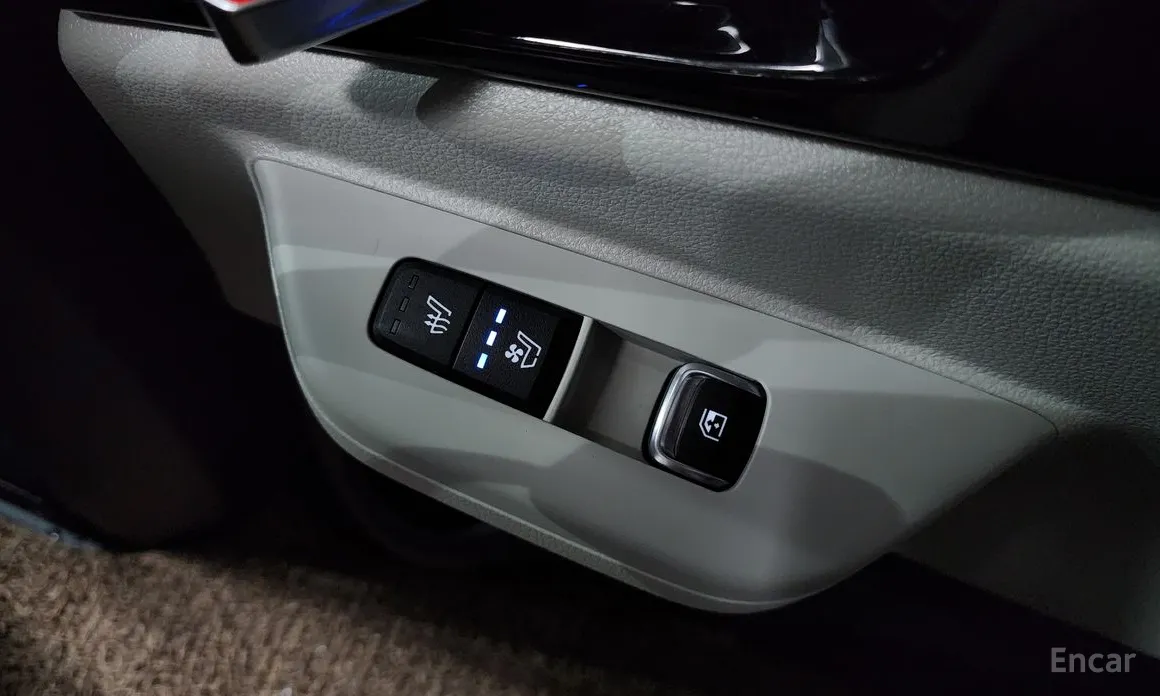 Фото 17 - Kia Carnival