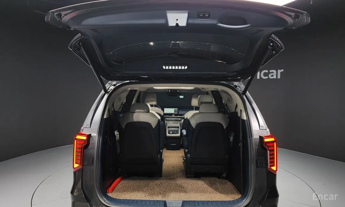 Фото 20 - Kia Carnival