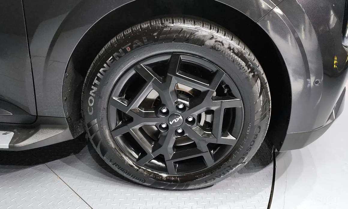 Фото 5 - Kia Carnival