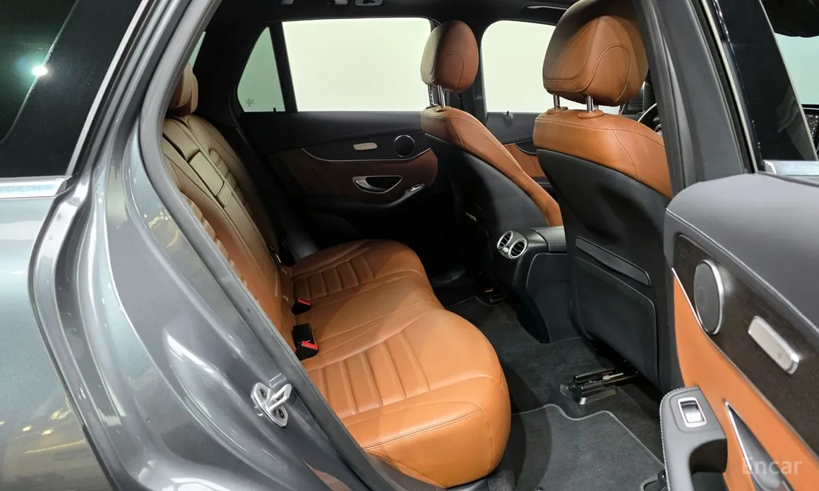 Фото 12 - Mercedes-Benz GLC-Class