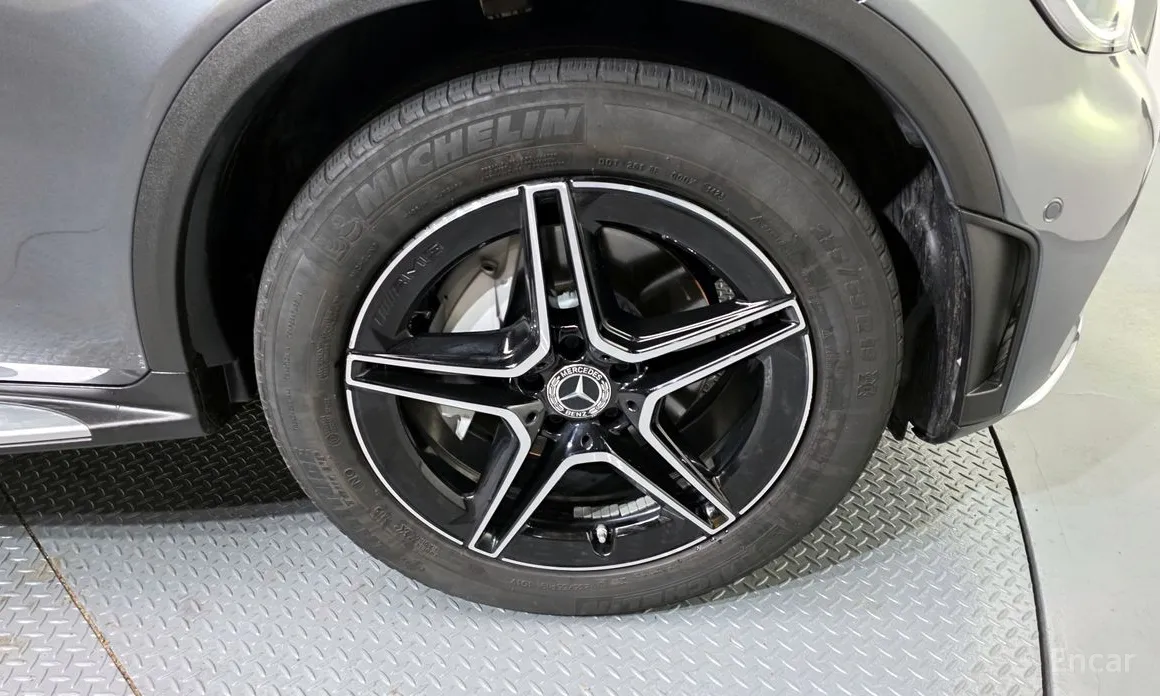 Фото 5 - Mercedes-Benz GLC-Class