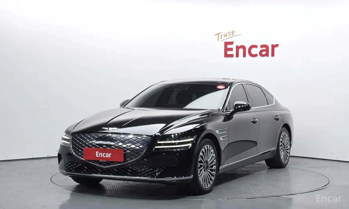 Фото 1 - Genesis G80