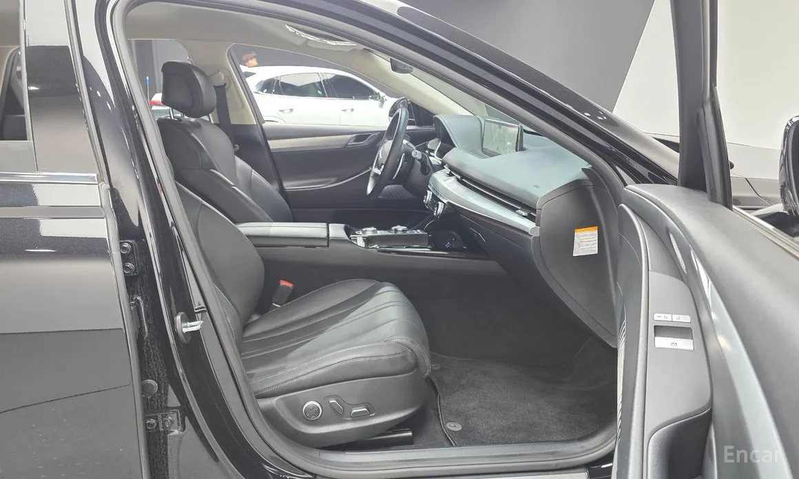 Фото 10 - Genesis G80