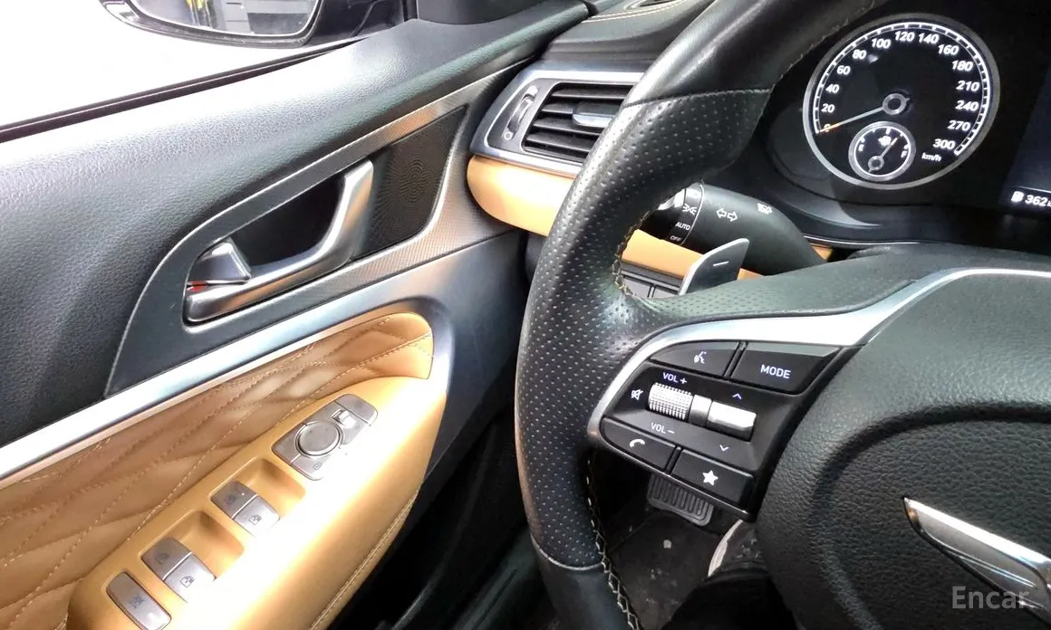 Фото 18 - Genesis G70