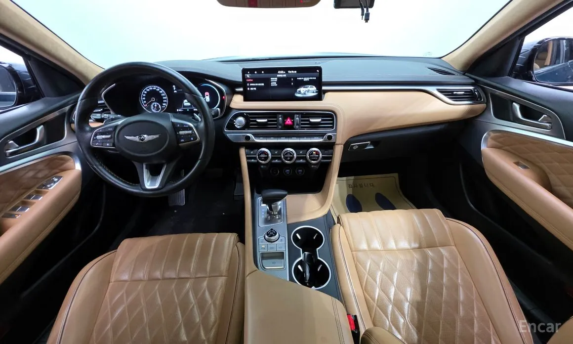 Фото 7 - Genesis G70