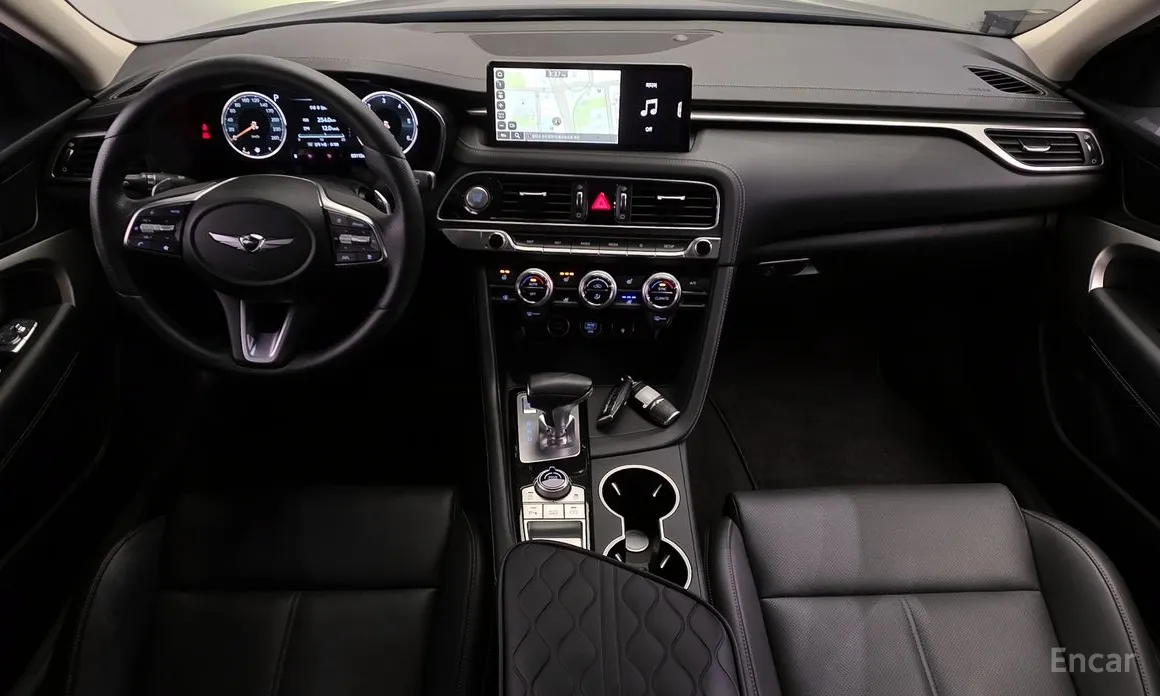 Фото 7 - Genesis G70